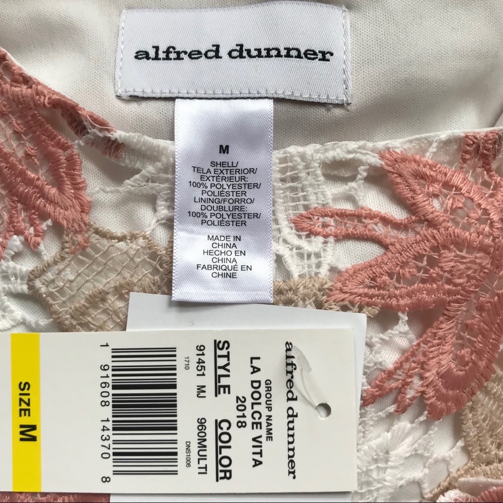 NWT La Dolce Vita Floral Lace Crocheted Lined Top - Picture 5 of 5